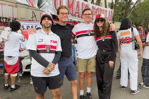 Jogo de Futebol em São Paulo - São Paulo FC