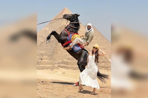 VIP Pirâmides de Giza: passeio de camelo, salto a cavalo, almoço e compras