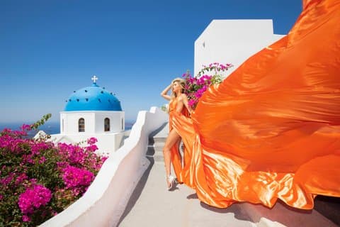 Santorini Flying Dress Photoshoot | Partenaires Adhérer Gratuit
