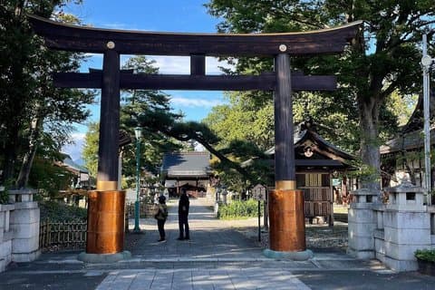 Treten Sie ein in die Samurai Geschichte Matsushiro Tour von Nagano mit dem Auto