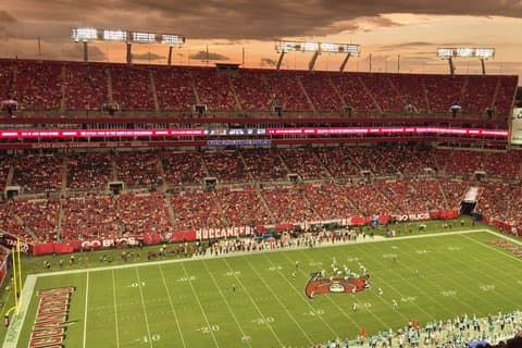 Tampa Bay Buccaneers fotballkamp på Raymond James Stadium