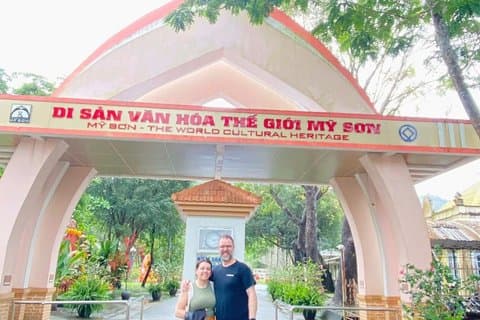 Transfer privato da Hoi An e Da Nang al Santuario di mio figlio