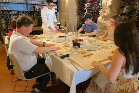 Matera : 2 - Uur Pasta kookles en wijn in de oude stad