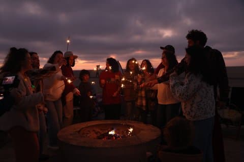 Bonfire Cozy Beach Bonfire Experience in Los Angeles