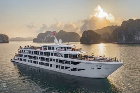 5-Star Aime’e Luxury Cruise: 2-Day Escape in Stunning Ha Long Bay