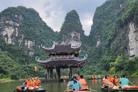 Mua Cave - Trang An - Cykling - Hoa Lu (Max of 9 By Limousine)