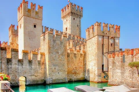 Sirmione Scaligero slott billett og guidet tur