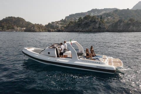 4-stündige Bootstour nach Taormina und Giardini Naxos mit Höhlenbesichtigung