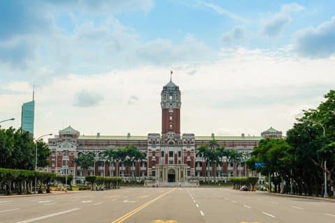 Ontdek het erfgoed, de verborgen tuinen en de traditionele markt van Taipei
