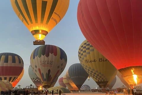 Von Hurghada : Luxor Sunrise Heißluftballonfahrt mit Transfer