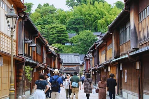 Kanazawa Day Trip from Tokyo by Bullet Train Private Tour
