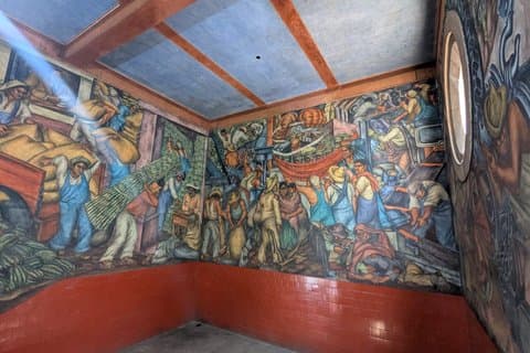 Pintando la revolución Muralismo y pulque en CDMX
