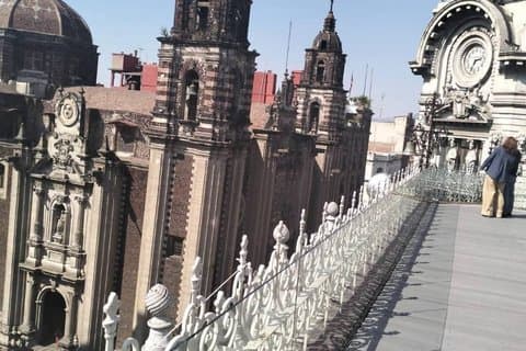 公式ガイドによる「メイン寺院」遺跡のガイド付きツアー