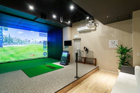 Simulatore privato di golf Shinjuku SDR dell'interno e piatto mobile