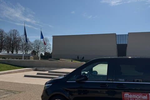 Private Führung durch das Caen-Denkmal