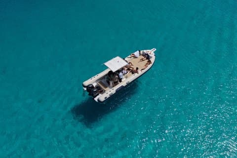 Heldagstur till Egadiska Favignana och Levanzo med lunch och aperitif