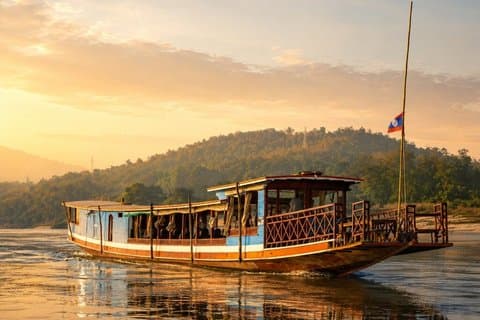 Chiang Rai: 2 dage 1 nat langsom bådtransfer til Luang Prabang