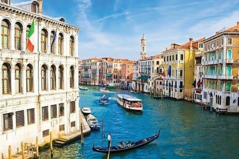 Excursion d'une journée à Venise au départ de Milan avec croisière en bateau à travers le canal