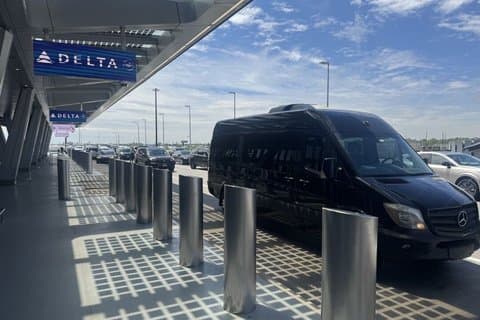 Luksus gruppe flyplasstransport og arrangementshuttle