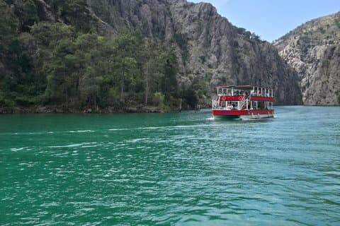 Alanya Green Canyon Bootsfahrt mit Mittagessen und Hoteltransfer