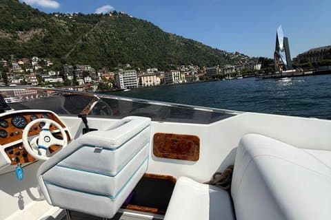 Privérondvaart Comomeer Aperitivo bij zonsondergang met Italiaanse drankjes