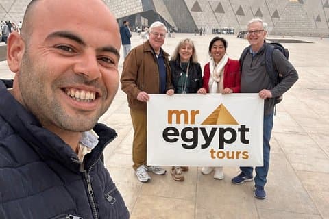 Private Guided Day Tour Giza Pyramids, Sphinx & Grand Museum