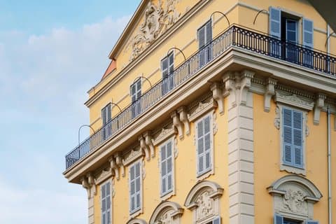 Nice's Secret Art Trail & Palais Lascaris Experience