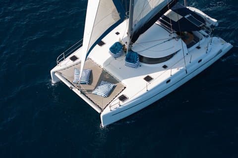 Experiencia privada en catamarán en Cannes con almuerzo gourmet
