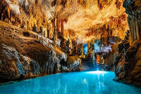 Kleingruppentour: Jeita Grotte, Harissa, Byblos mit Hotelabholung