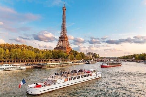 Parijs Seine River Sightseeing Cruise met commentaar door Bateaux