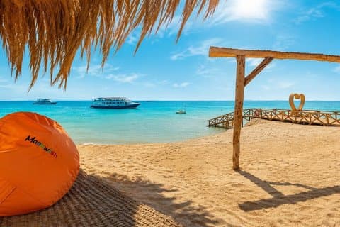 Magawish Island heldagskryssning med snorkling och lunch – Hurghada