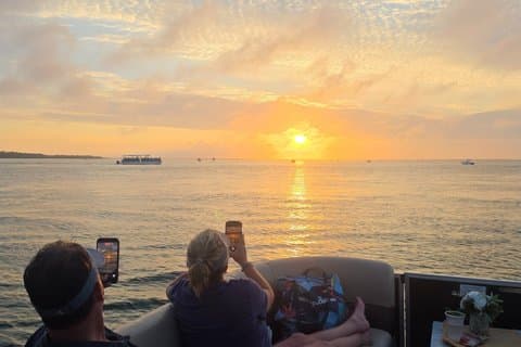 Sunset Harbor and Bay Cruise in Destin