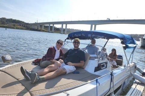 Exclusive private cruise in Porto with Porto wine