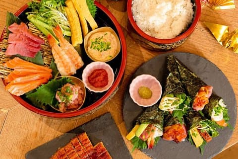 Authentic Hand Rolled Sushi Making Class in Shibuya in Tokyo