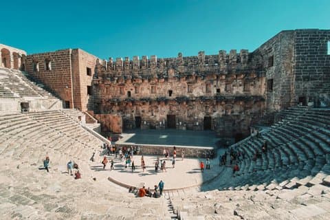Perge Aspendos e Cascata con Pranzo da Side