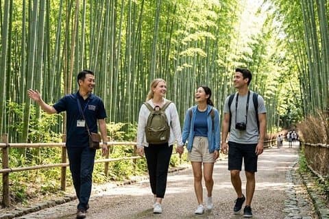 Kyoto Arashiyama & Sagano Bamboo Privat rundtur med statligt licensierad guide
