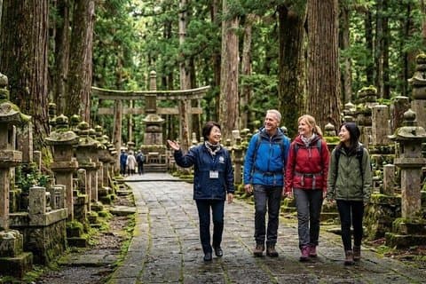le mont. Visite privée d'une journée à Koya Sacred (départ d'Osaka) avec guide agréé