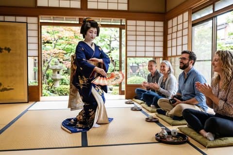 Kanazawa Visita guiada privada de 6 horas e apresentação de geisha: Tempo de chá