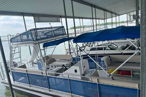 18 persoons dubbeldekker Lake Austin