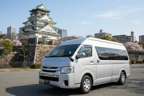 Trasferimento privato dall'aeroporto del Kansai a Osaka con Toyota Hiace
