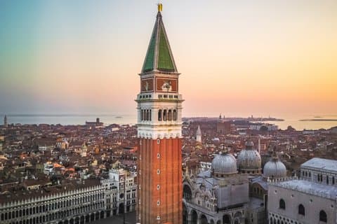 Bell Tower Ticket und Geschichte Galerie Erlebnis