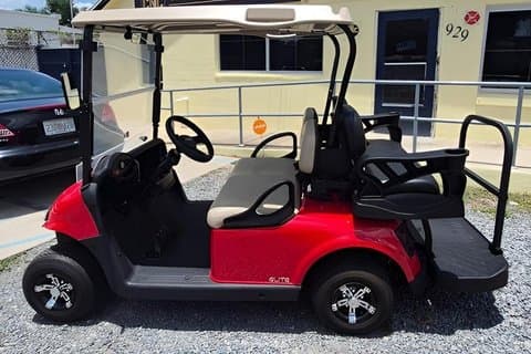 Electric 4 - Sitzer Golf Warenkorb mieten