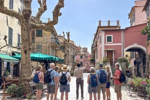 Private Cinque Terre Walking Tour with Food and Wine Tastings