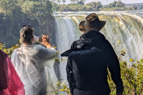 Victoria Falls Guided Tour – Leisure Walk & Big Tree Experience