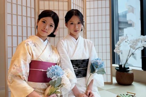Tokyo Asakusa Premium Noleggio Kimono