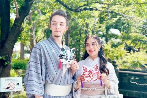 Kanazawa: Family-Friendly Kimono & Yukata Experience at WARGO