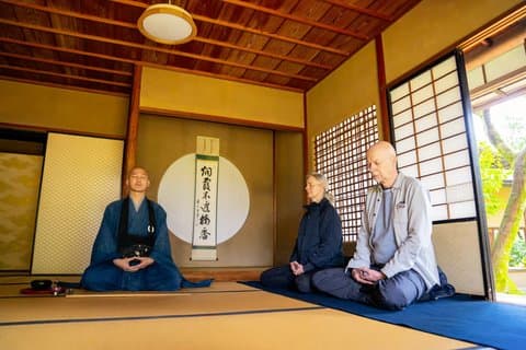 Kyoto: Zen-meditasjon ved et privat tempel med en munk