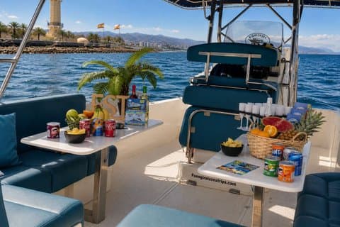 4 oder 2 Stunden privater Luxusbootverleih in Fuengirola