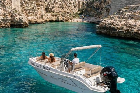 Passeio exclusivo de barco com champanhe