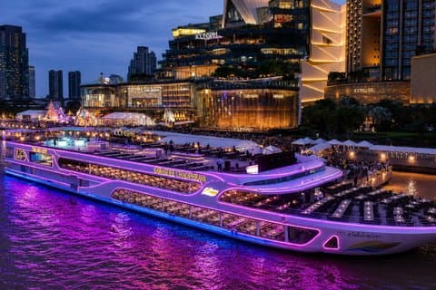 Bangkok Sawasdee Chaophraya River Dinner Cruise all'ICONSIAM